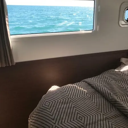 Seaview Suites Marina *